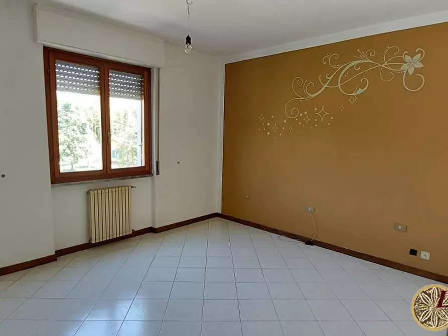 Immagine 3 di Appartamento in vendita  54 a Villafranca In Lunigiana