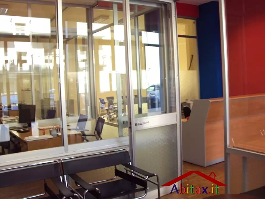 Immagine 10 di Ufficio in affitto  45 a Arezzo