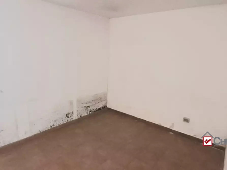 Immagine 6 di Negozio in vendita  a Messina