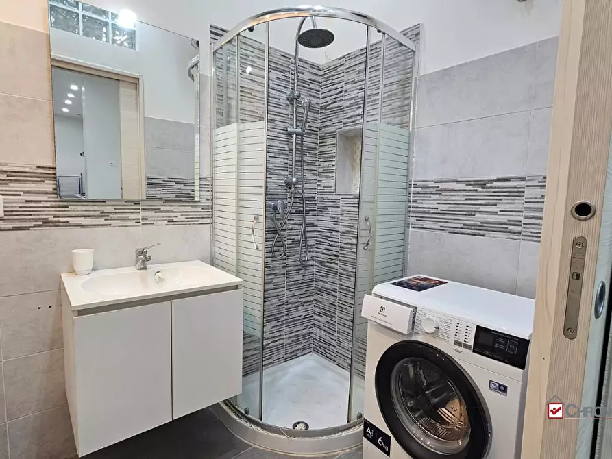 Immagine 4 di Appartamento in vendita  a Messina