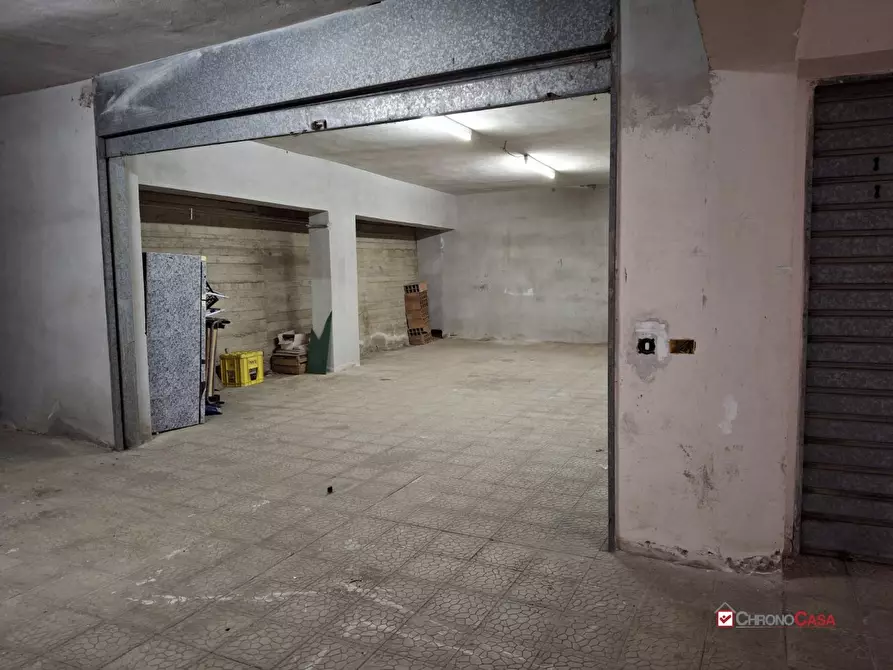 Immagine 9 di Magazzino in affitto  38 a Messina