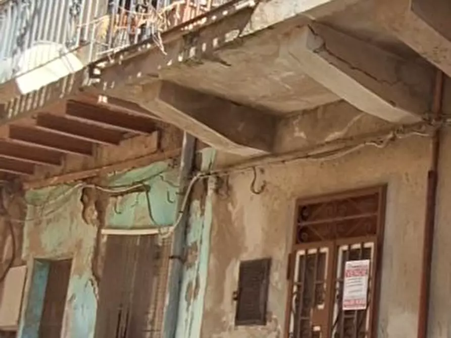 Immagine 2 di Appartamento in vendita  a Messina