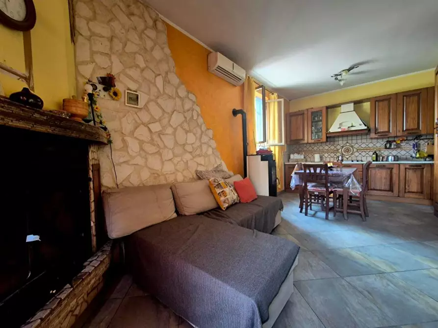 Immagine 1 di Appartamento in vendita  22 a Civitaquana