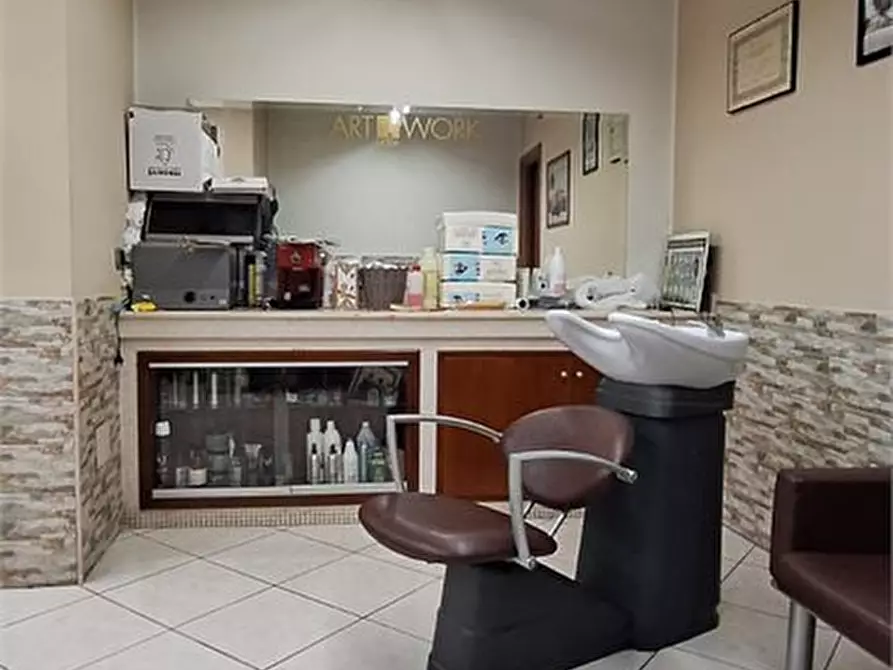 Immagine 8 di Licenza in vendita  a Messina