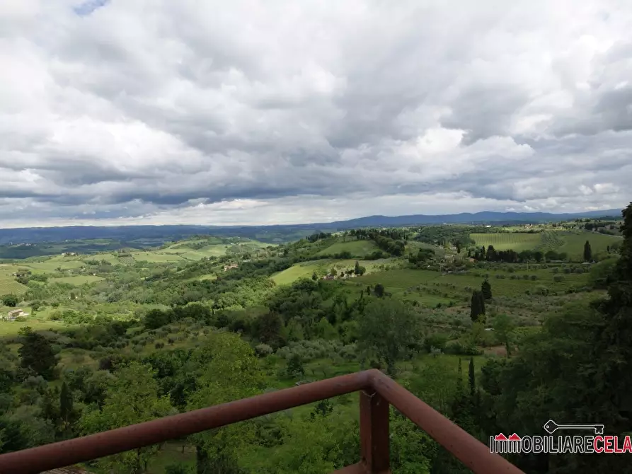 Immagine 3 di Appartamento in vendita  a San Gimignano
