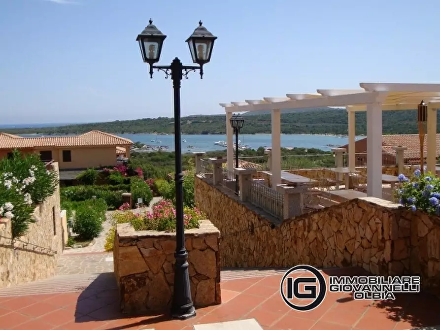 Immagine 8 di Attico in vendita  a Golfo Aranci