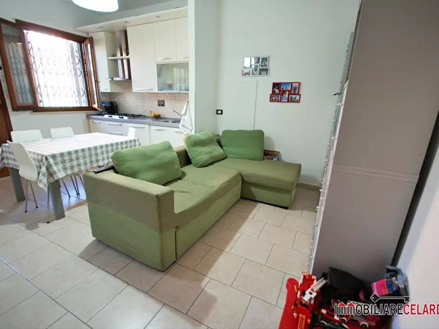 Immagine 3 di Appartamento in vendita  a Colle Di Val D'elsa