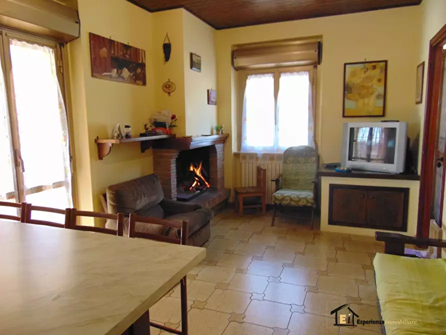 Immagine 1 di Casa semindipendente in vendita  a Cantalupo In Sabina