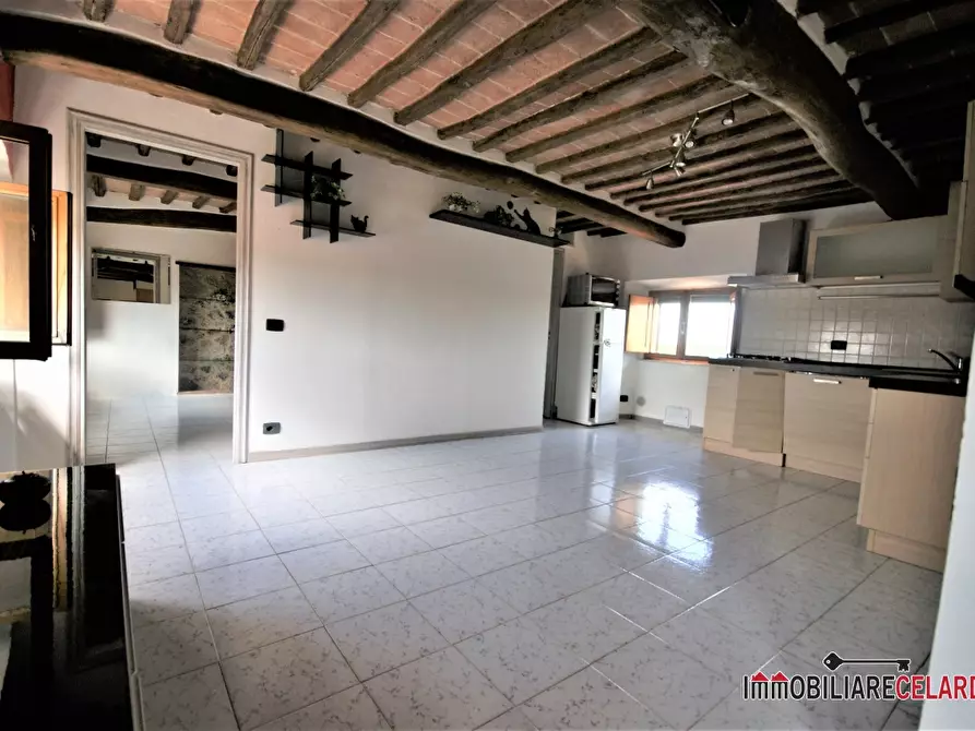 Immagine 2 di Appartamento in vendita  a Colle Di Val D'elsa