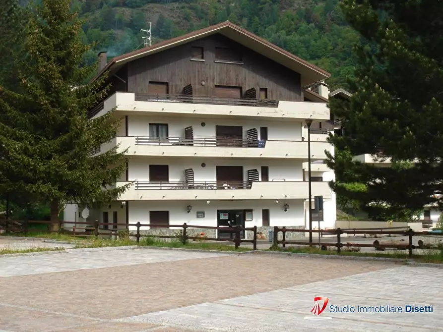 Immagine 6 di Appartamento in vendita  a Colle Di Val D'elsa