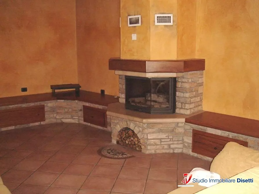 Immagine 3 di Casa semindipendente in vendita  a Losine