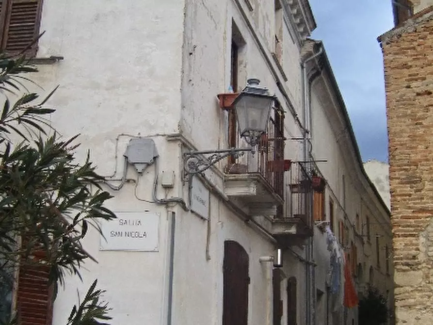 Immagine 2 di Rustico / casale in vendita  a Rosciano