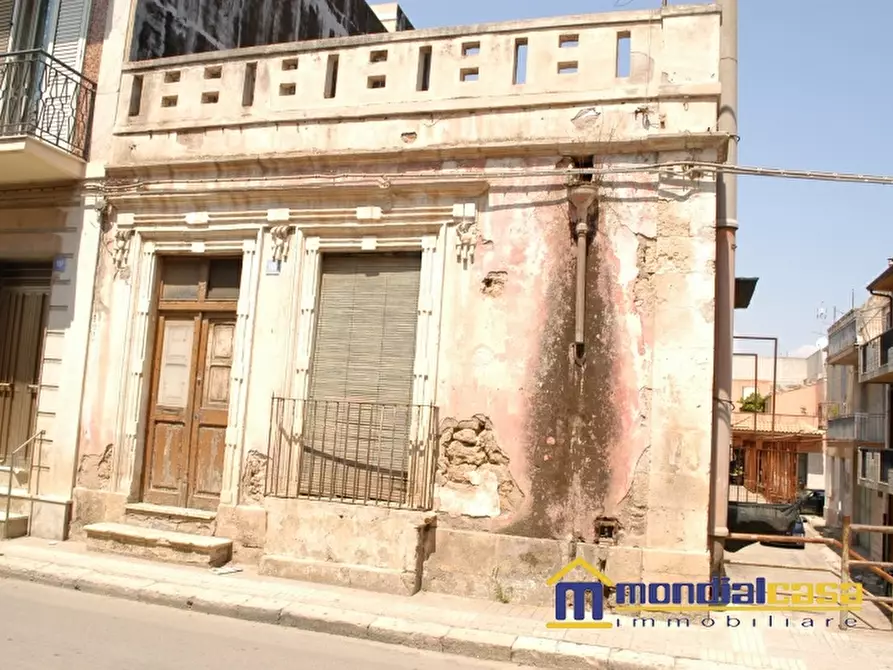 Immagine 2 di Casa indipendente in vendita  a Pachino