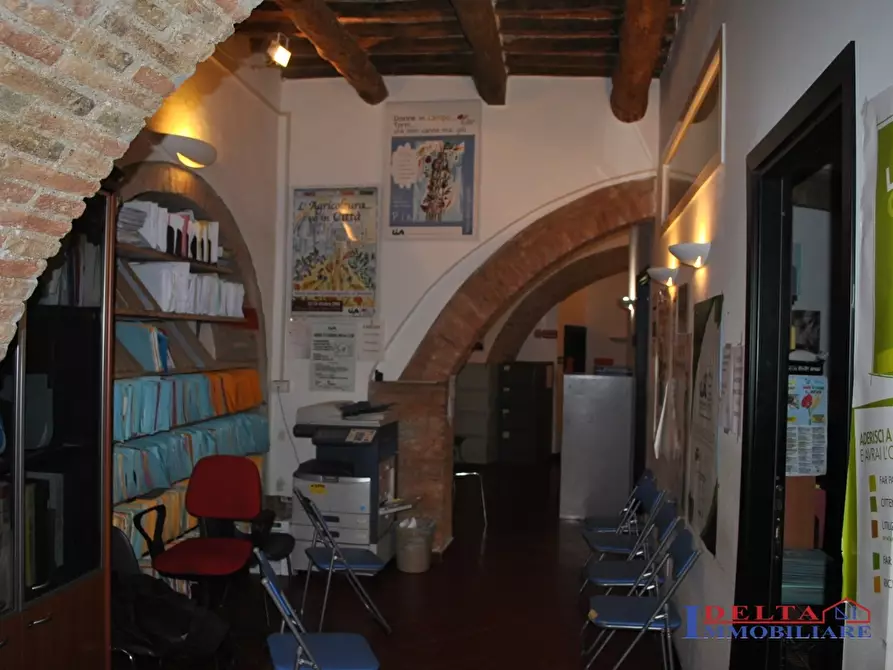 Immagine 1 di Ufficio in vendita  a Rosignano Marittimo