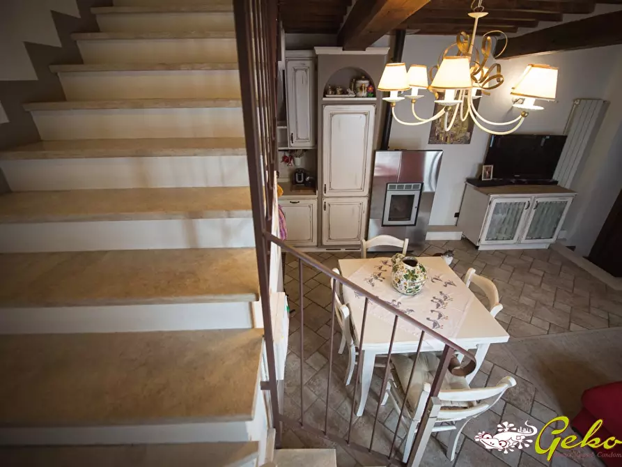 Immagine 7 di Villa in vendita  a San Gimignano