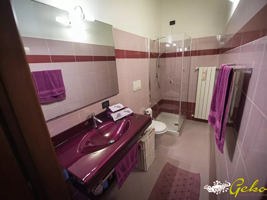 Immagine 8 di Villa in vendita  a San Gimignano