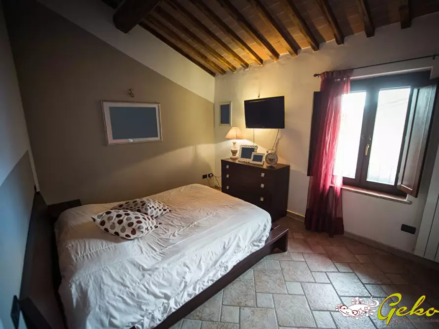 Immagine 5 di Villa in vendita  a San Gimignano