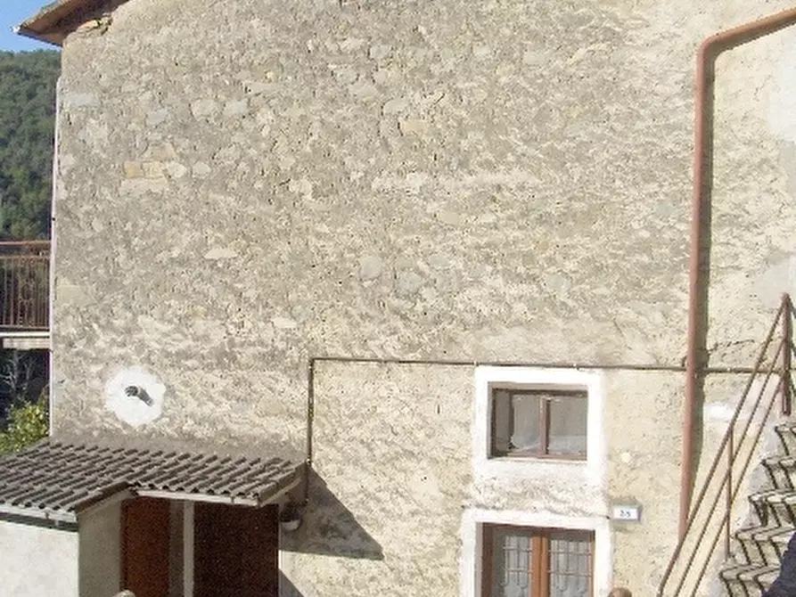 Immagine 8 di Rustico / casale in vendita  a Bagnone