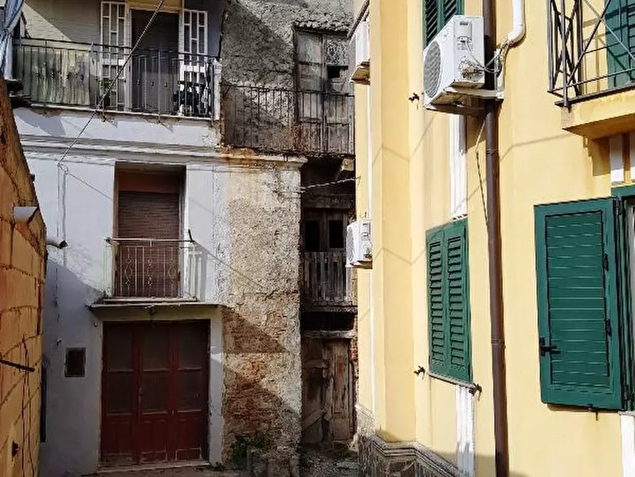 Immagine 2 di Rustico / casale in vendita  a Messina