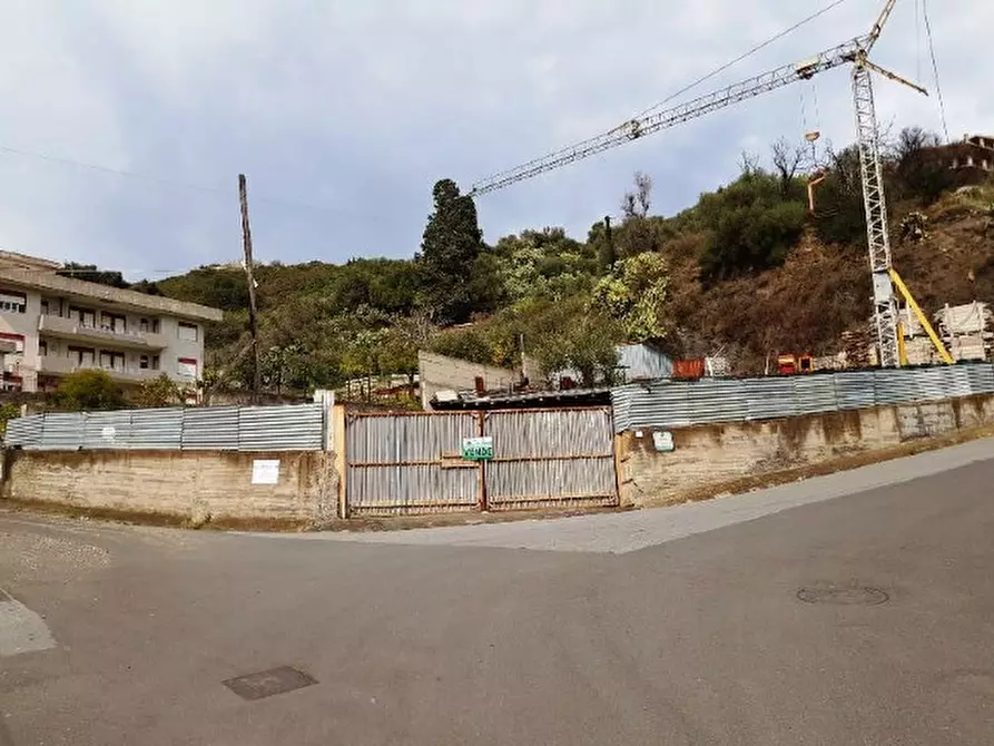 Immagine 1 di Terreno edificabile in vendita  a Sant'alessio Siculo