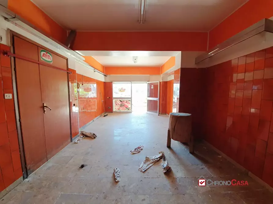 Immagine 5 di Negozio in vendita  a Messina