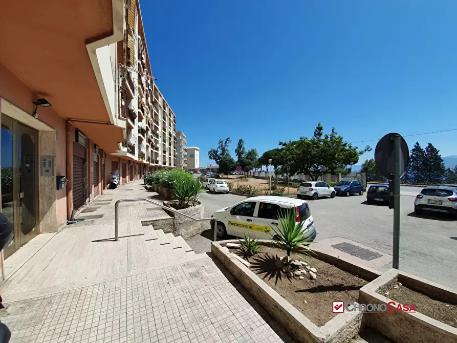 Immagine 7 di Negozio in vendita  a Messina