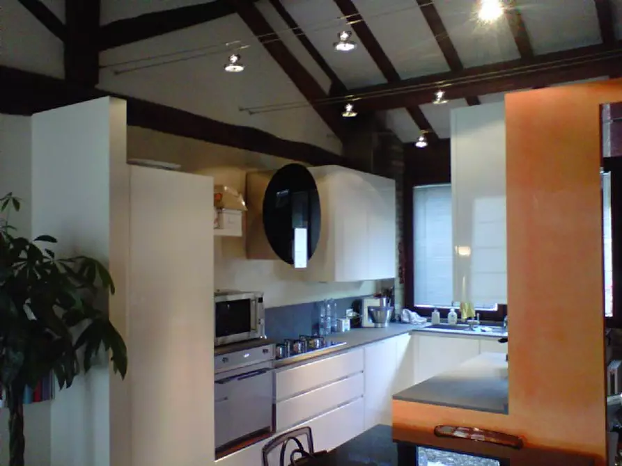 Immagine 1 di Appartamento in affitto  a Parma