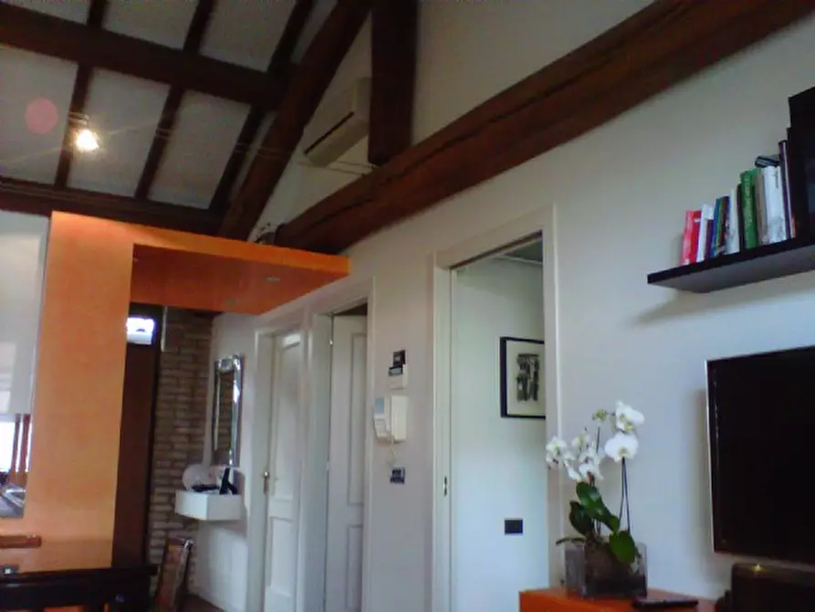 Immagine 9 di Appartamento in affitto  a Parma