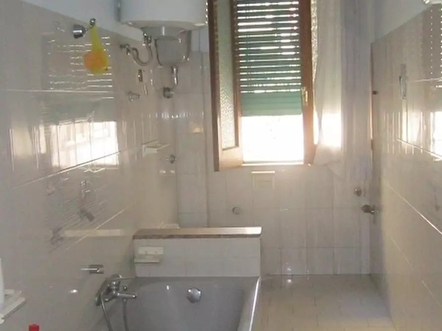 Immagine 8 di Appartamento in vendita  a Melito Di Porto Salvo