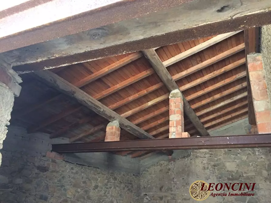 Immagine 8 di Rustico / casale in vendita  3 a Bagnone