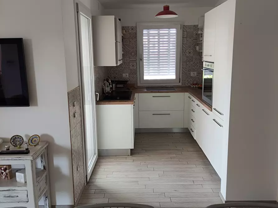 Immagine 7 di Villa in vendita  a Cepagatti