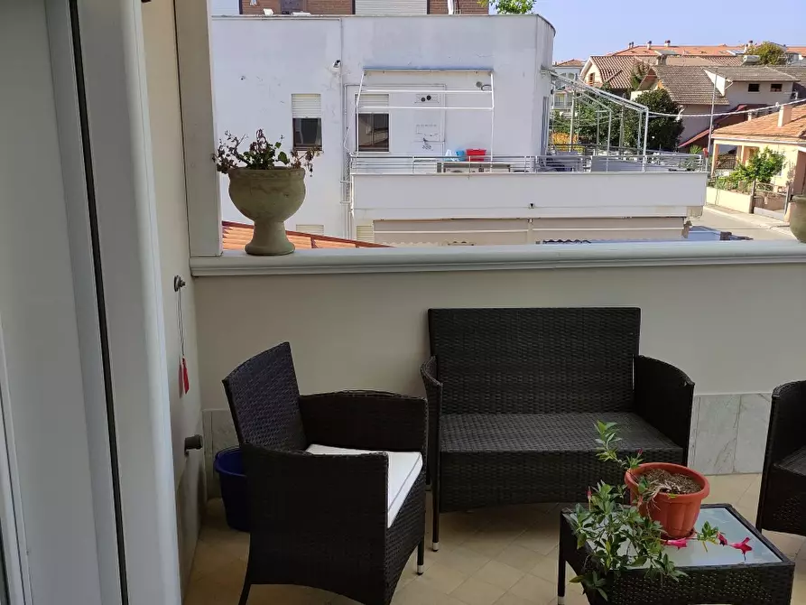 Immagine 8 di Villa in vendita  a Cepagatti