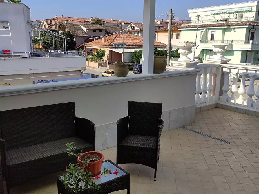 Immagine 9 di Villa in vendita  a Cepagatti