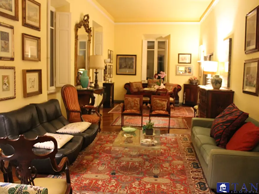 Immagine 2 di Casa indipendente in vendita  190 a Carrara