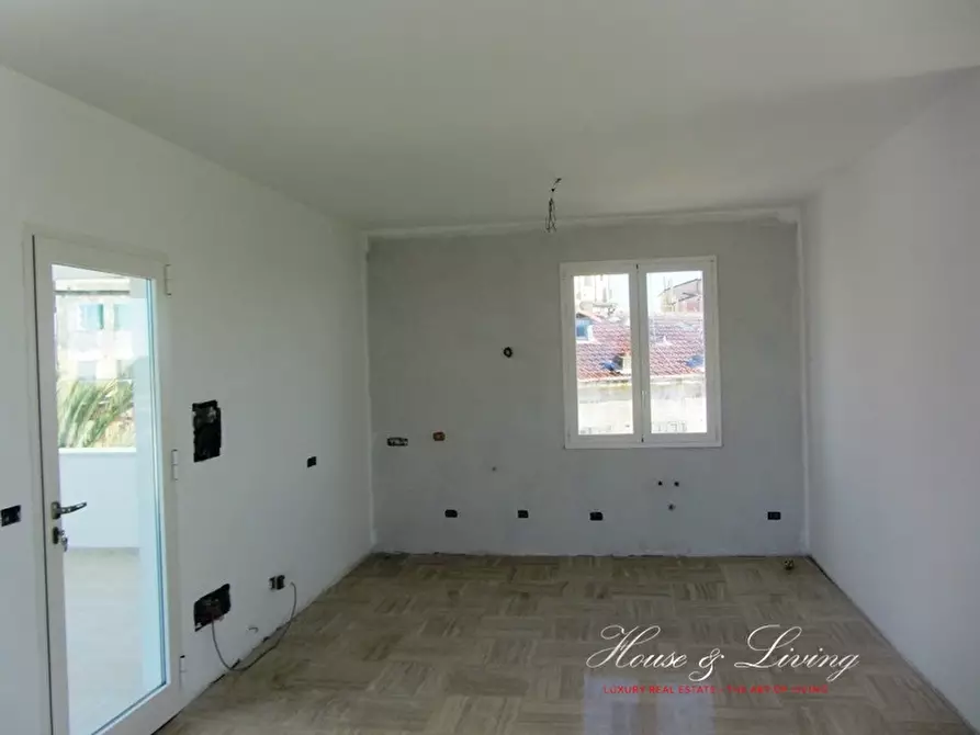 Immagine 5 di Attico in vendita  a Bordighera