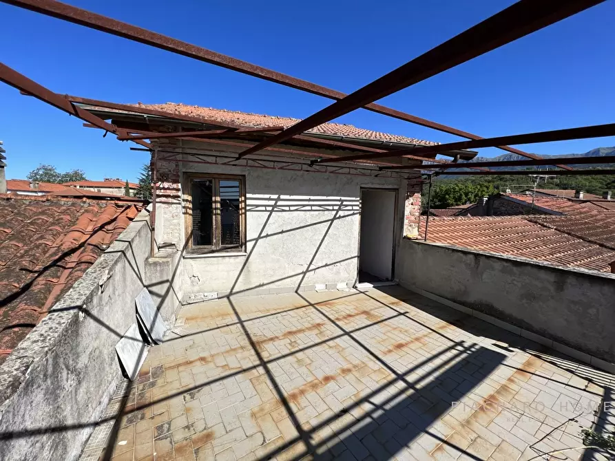 Immagine 4 di Rustico / casale in vendita  a Filattiera
