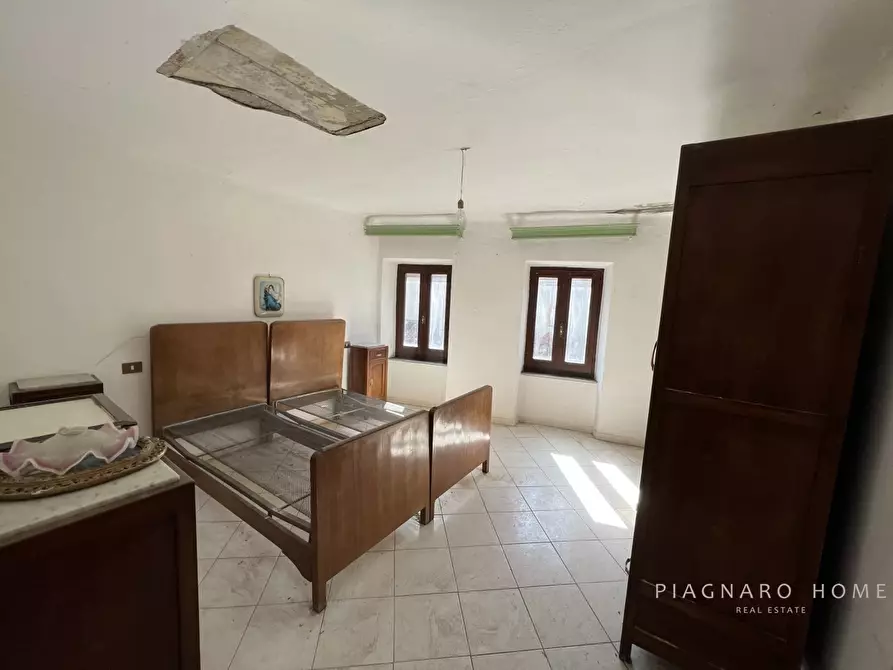 Immagine 9 di Rustico / casale in vendita  a Filattiera