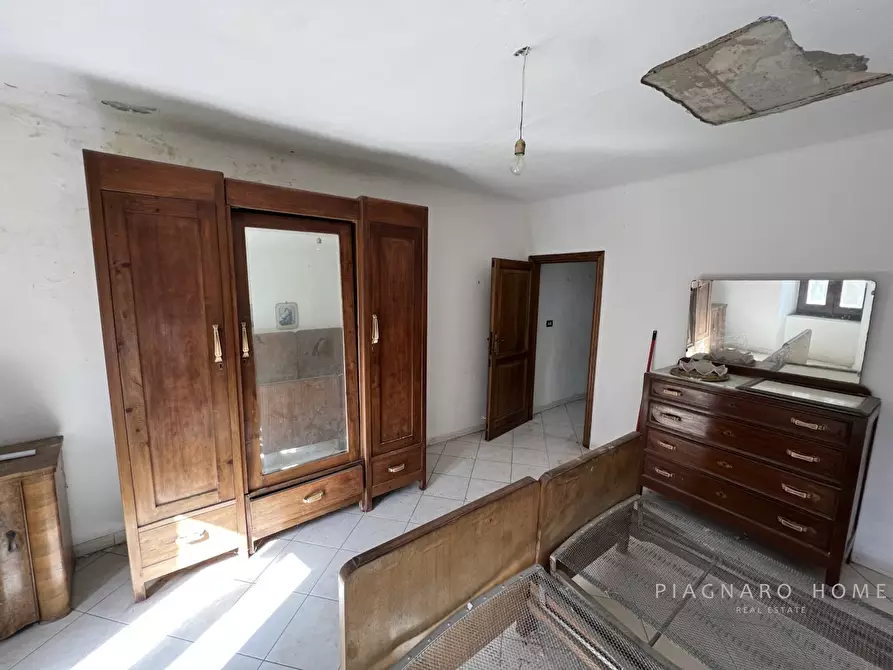 Immagine 10 di Rustico / casale in vendita  a Filattiera