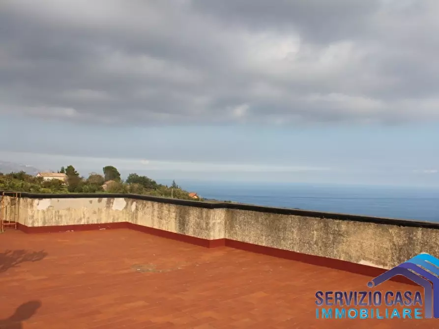 Immagine 5 di Rustico / casale in vendita  a Giarre