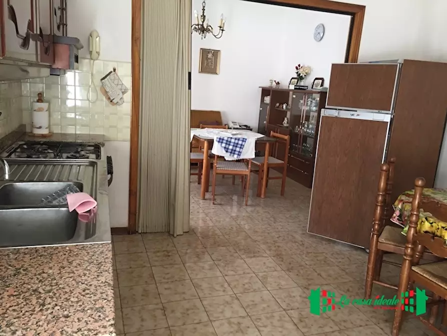 Immagine 5 di Appartamento in vendita  113 a Ragusa