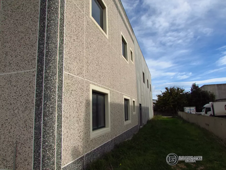 Immagine 5 di Ufficio in vendita  a Olbia