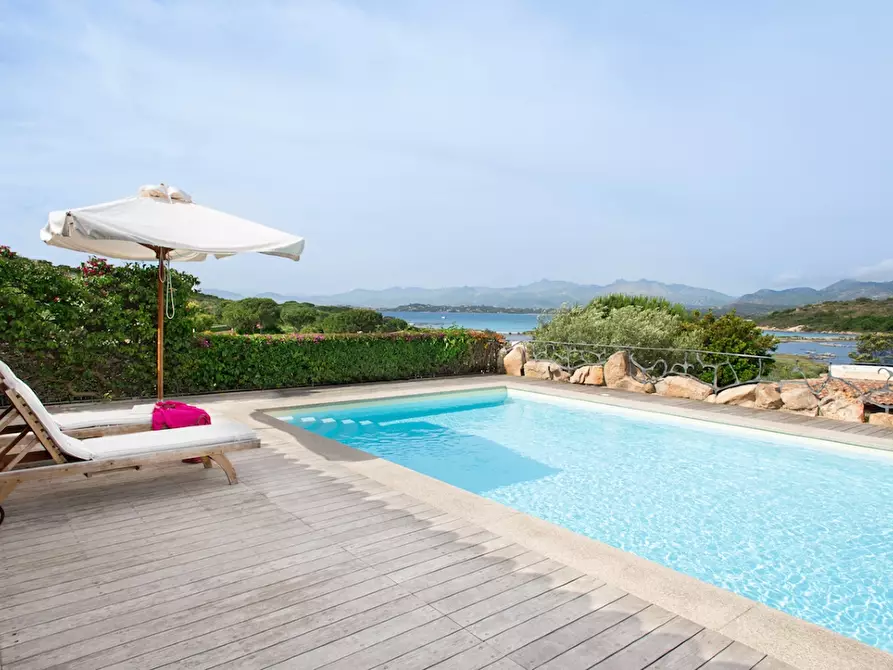 Immagine 3 di Villa in affitto  a San Teodoro