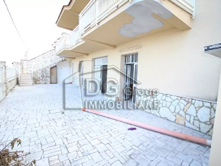 Immagine 3 di Villa in vendita  a Alcamo