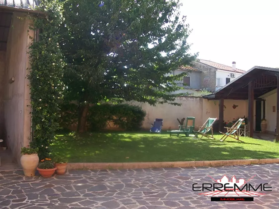 Immagine 9 di Villa in vendita  a Cepagatti