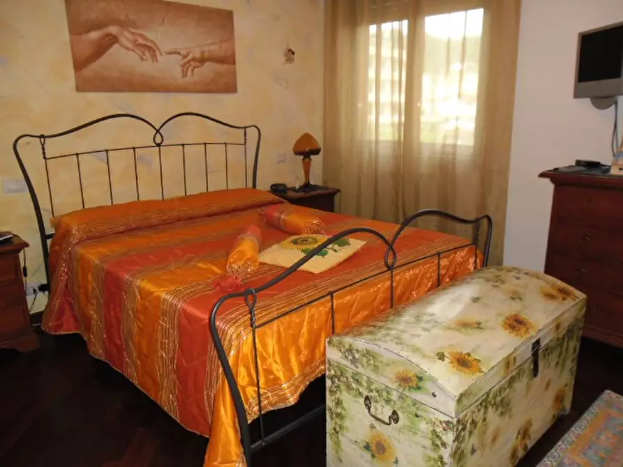 Immagine 5 di Appartamento in vendita  a Sarzana