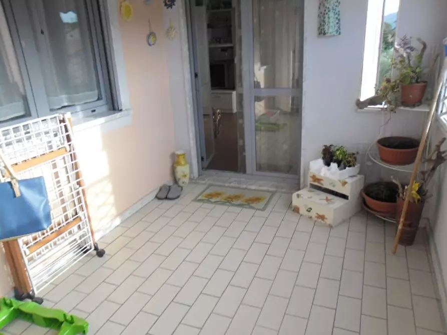 Immagine 9 di Appartamento in vendita  a Sarzana