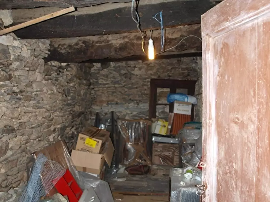 Immagine 10 di Rustico / casale in vendita  45 a Bagnone