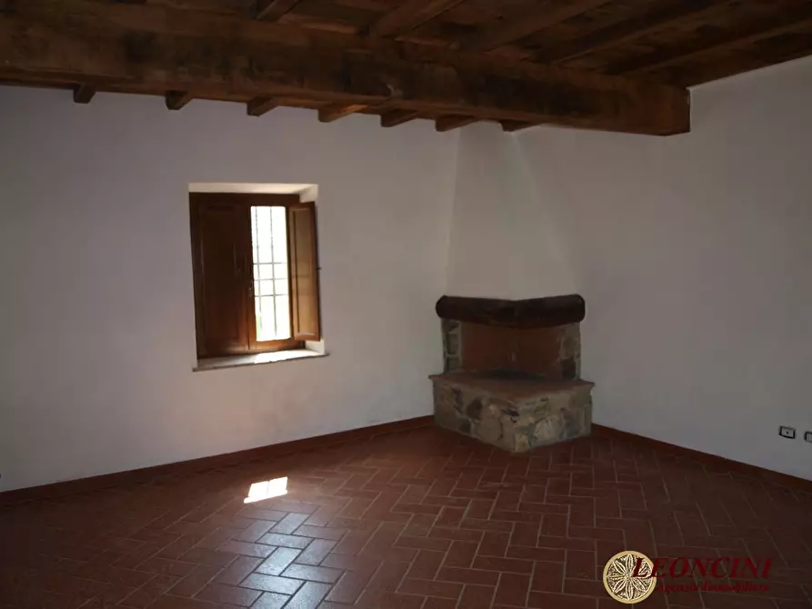 Immagine 9 di Rustico / casale in vendita  13 a Villafranca In Lunigiana