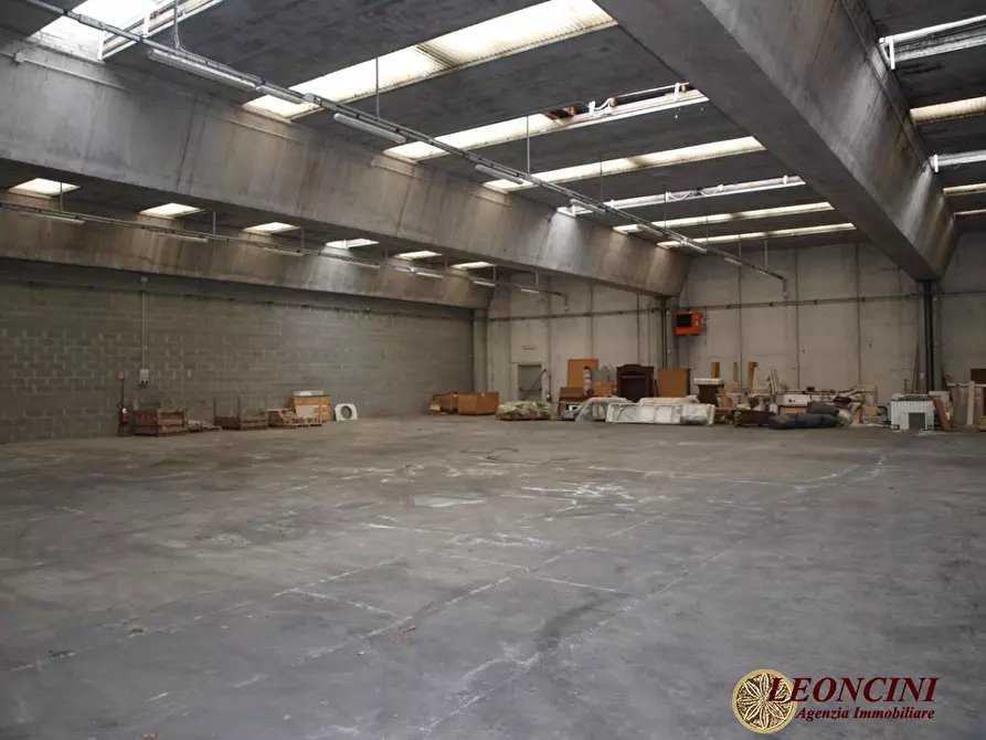 Immagine 4 di Capannone industriale in vendita  45 a Villafranca In Lunigiana