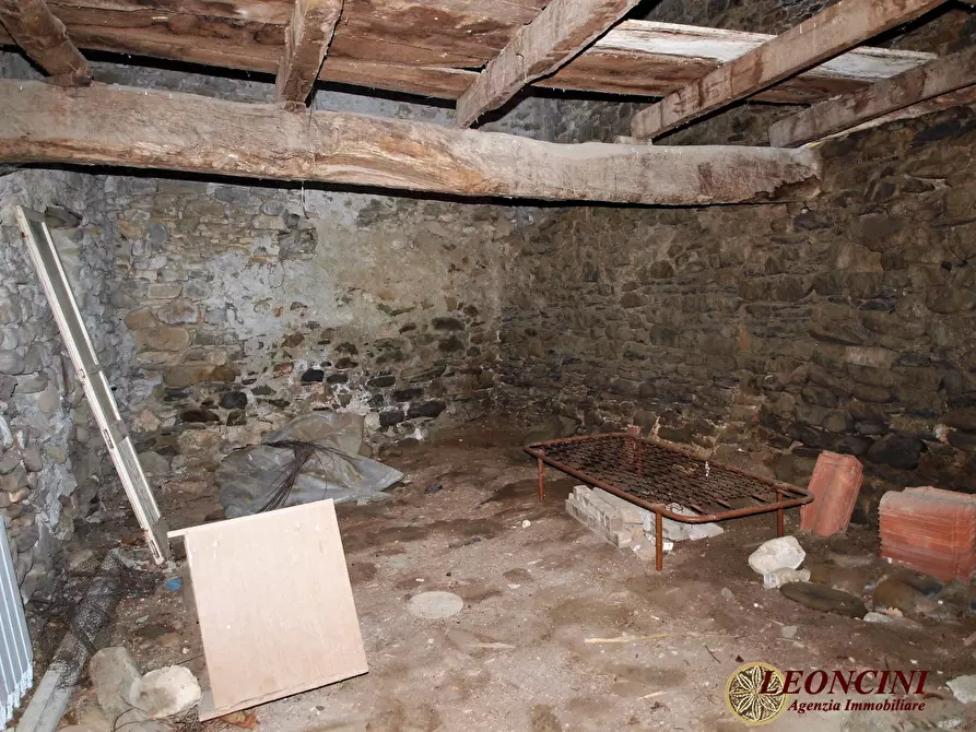 Immagine 9 di Rustico / casale in vendita  3 a Bagnone